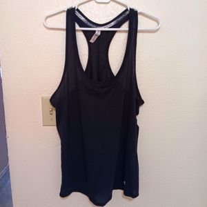 Under Armor tank